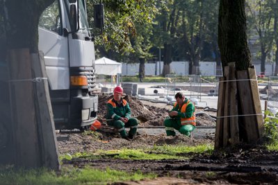 Tvarkoma Lukiškių aikštė