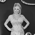 Mirė JAV kantri muzikos legenda Dolly Parton