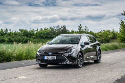 Toyota Corolla Touring Sports