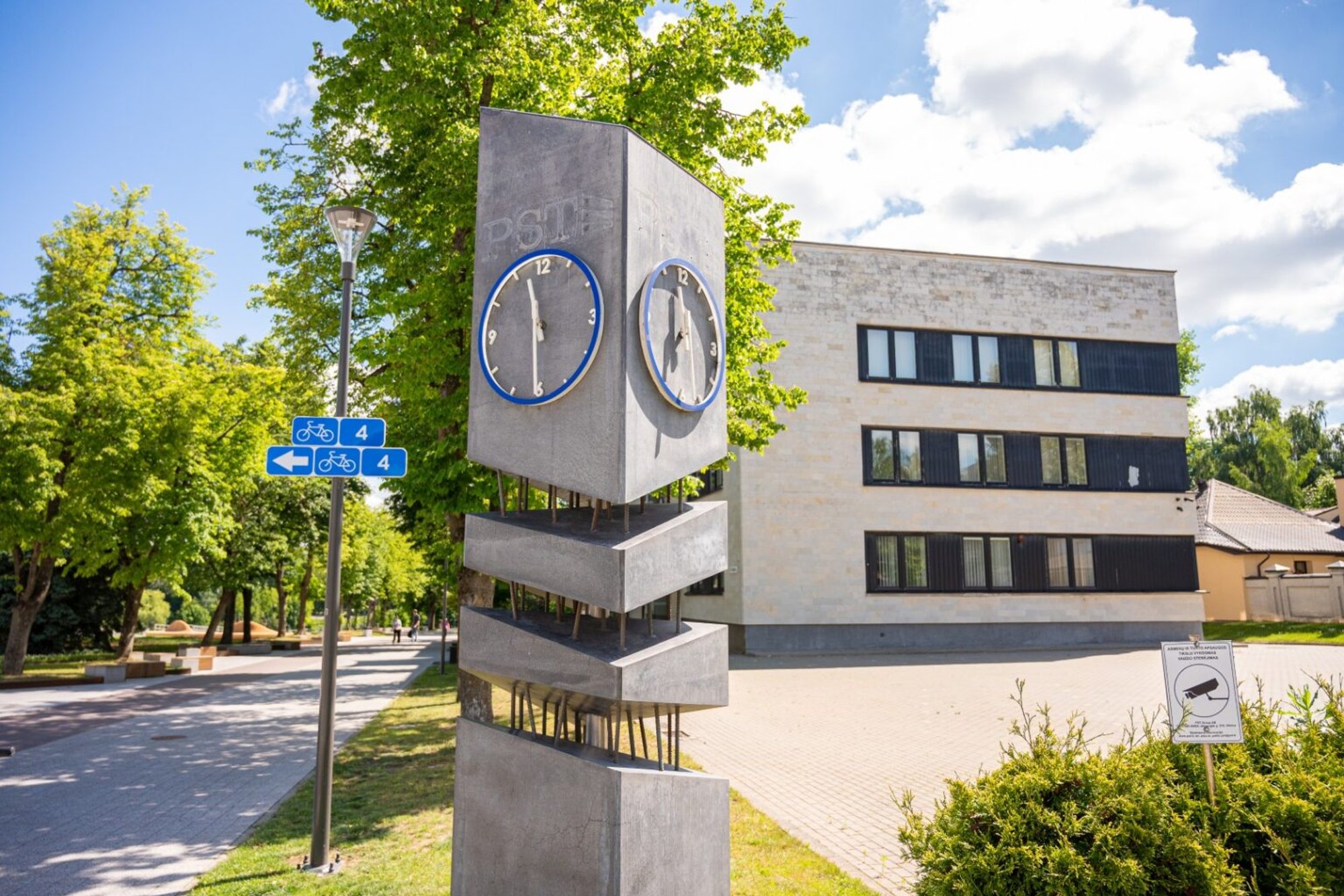Panevėžys center faces growing emptiness as buildings decay and reconstruction stalls