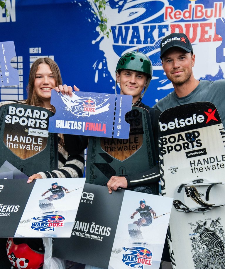 Viltė Matuzevičiūtė, Ignas Dailydė, Domantas Kazickas Palangoje varžysis „Red Bull WakeDuel“ varžybose