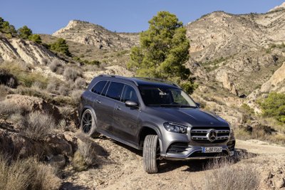 Septynių vietų "Mercedes-Benz GLS"