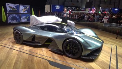 "Aston Martin Valkyrie"