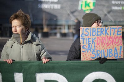 Protesto akcija prieš perteklinį druskos naudojimą vykdant miesto priežiūrą žiemą