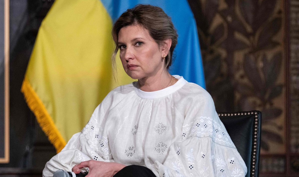 Ukrainos pirmoji ponia Olena Zelenska laukia kalbos Džordžtauno universiteto Moterų, taikos ir saugumo institute Vašingtone, 2023 m. rugsėjo 21 d.