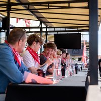 Mėsainių valgymo čempionate triumfavo vilnietis – greičiausiai suvalgė 4 mėsainius