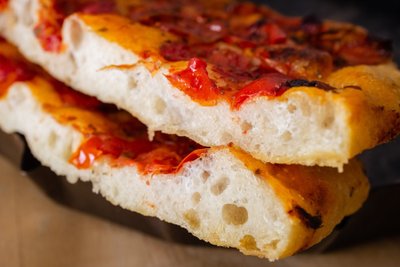 Focaccia barese duona