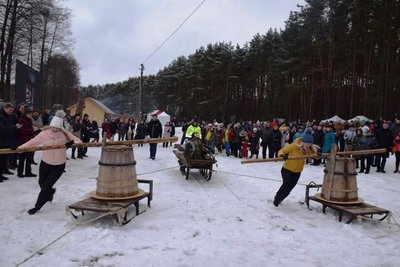 Ignalinos krašto žiemos šventė „Trauk stintelę“