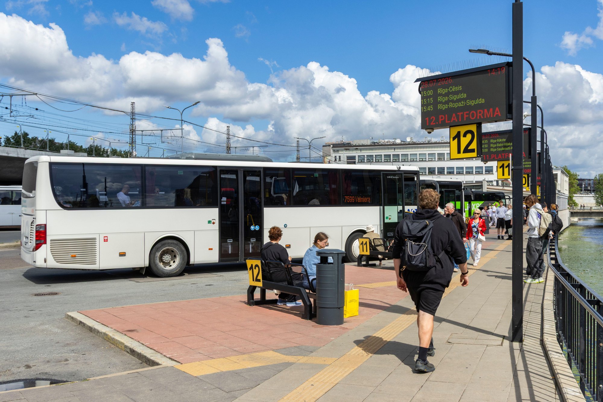 Latvian Conservatives Demand a Complete Halt to Passenger Transport to Russia