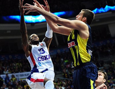 Sonny Weemsas ir Nemanja Bjelica