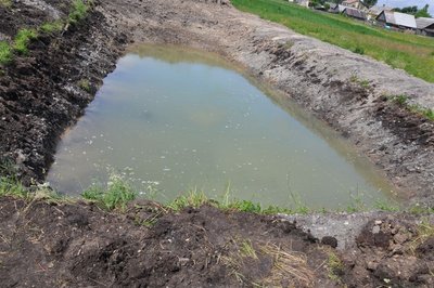 Derlingas dirvožemis sumaišomas su mineraliniu gruntu/ A. Balevičiaus nuotr.