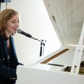 Alina Orlova pristato kūrinį „Veidrodėli“: su lengva ironija reflektuoju vienatvės ir melancholijos pojūčius