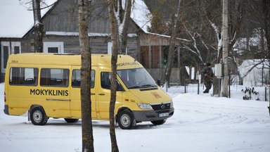 Mokyklos nutolo nuo namų: kelionės atima vaikų laiką, skirtą būreliams ar poilsiui