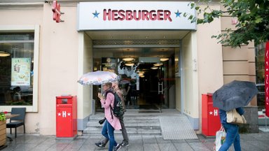 Nuo rytojaus – pokyčiai dėl pakuočių: „Hesburger“ įves užstatą arba papildomą mokestį 