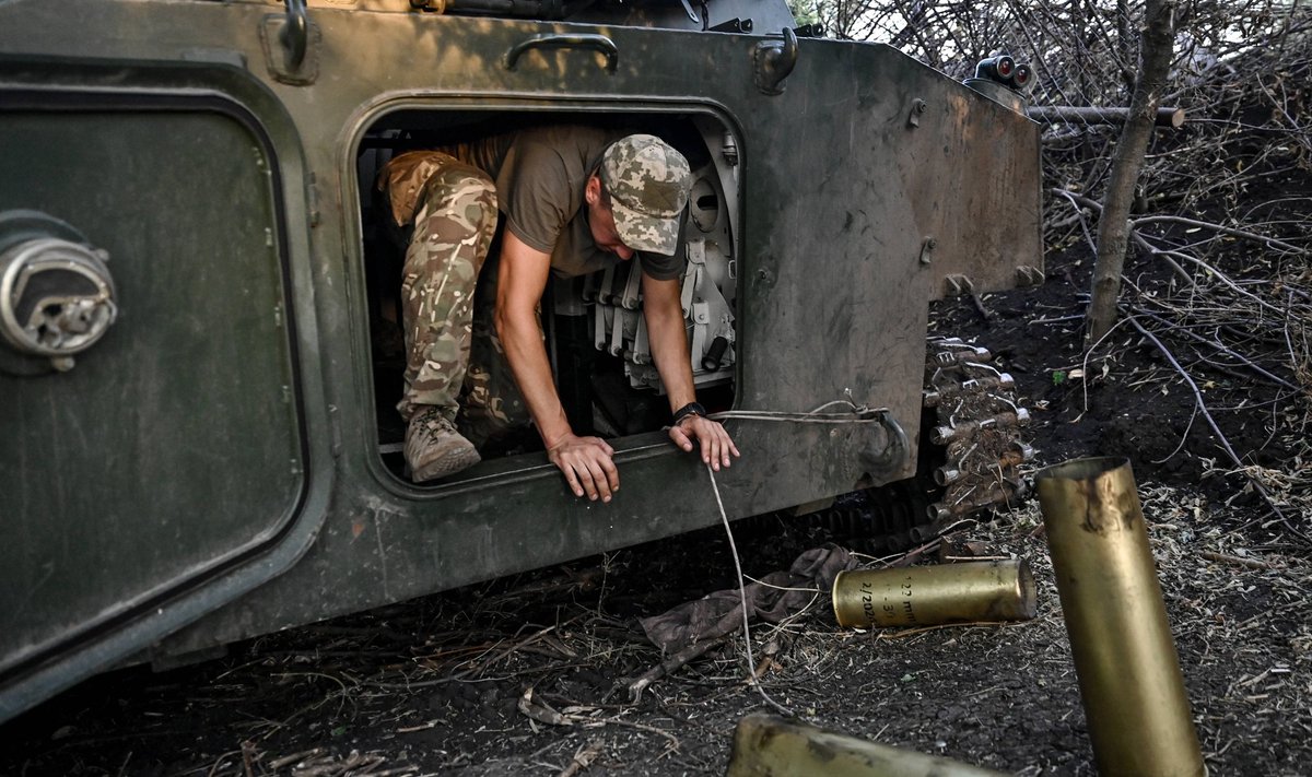 O. Syrskis pripažino, kad rusai turi daugiau išteklių, nes jie turi daugiau tankų, pėstininkų kovos mašinų ir kareivių