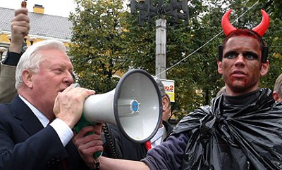 Algirdas Brazauskas ir studentai