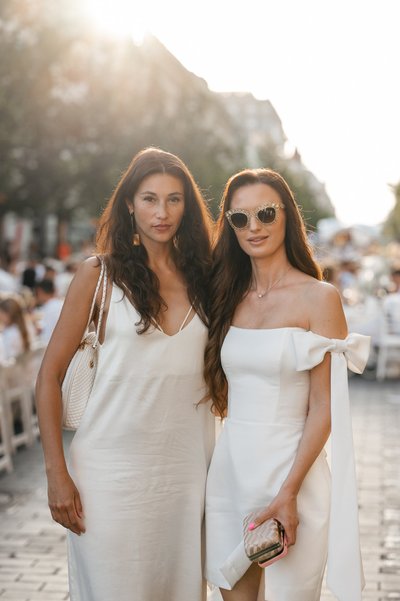 „Le Dîner en Blanc“ aprangos kodas – balta spalva 