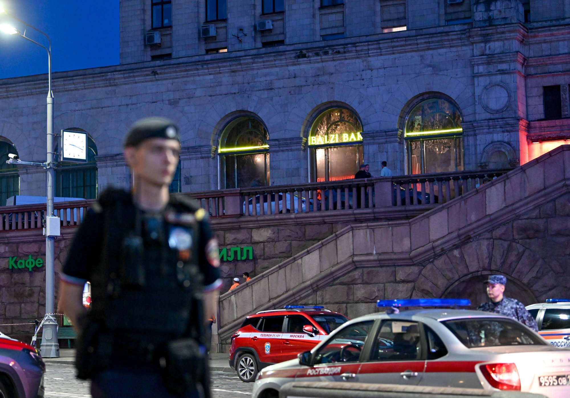 Explosion in Moscow restaurant caused by homemade device, kills three
