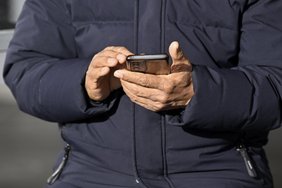 Po skandalo Telšių gimnazijoje paviešintos mokytojo žinutės nepilnametėms: „Šiaip as vedęs, nežinau, ar tau priimtina...“