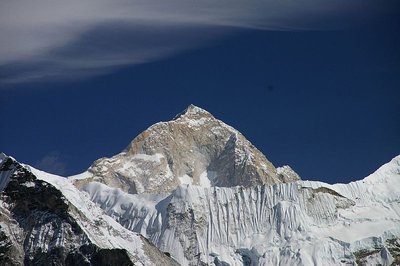 Makalu (Nepalas/Kinija) / Ben Tubby nuotr.