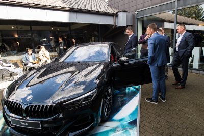 "BMW 8 Gran Coupe"