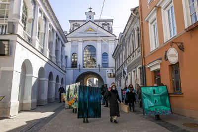 Protesto akcija "Einanti paroda"