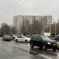 В Вильнюсе столкнулись три автомобиля, пострадала женщина