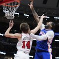 Buzelis ir „Bulls“ neatsilaikė prieš Embiido „76ers“