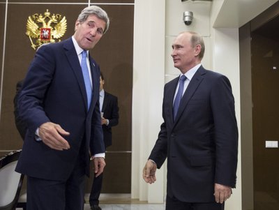 Johnas Kerry, Vladimiras Putinas